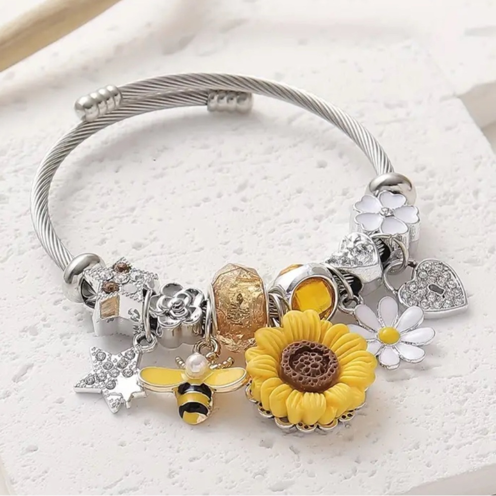 Women’s Bracelet
